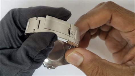 rolex band adjustment